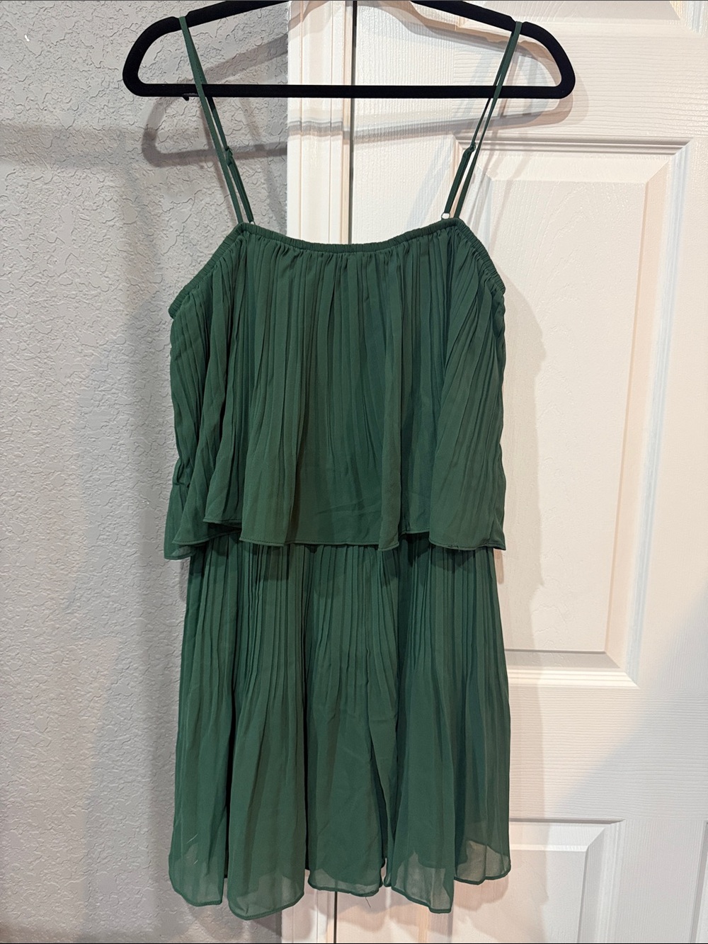 Women's Dark Green Pleated Flowy Romper Dress Spaghetti Strap